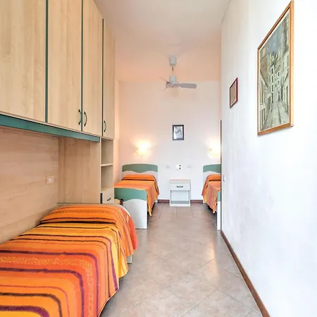 Διαμέρισμα Climb, Cruise & Dine Como, Cleaning Included Gravedona