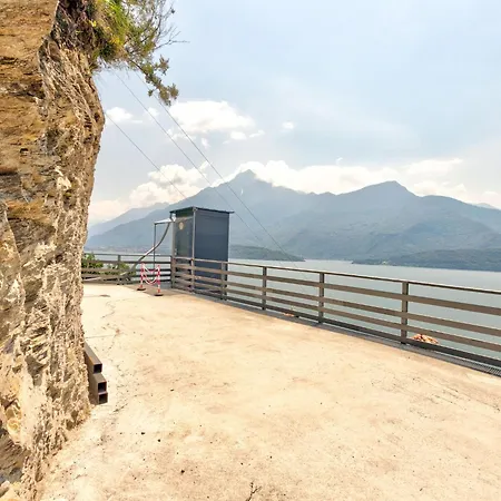 Climb, Cruise & Dine Como, Cleaning Included Διαμέρισμα *