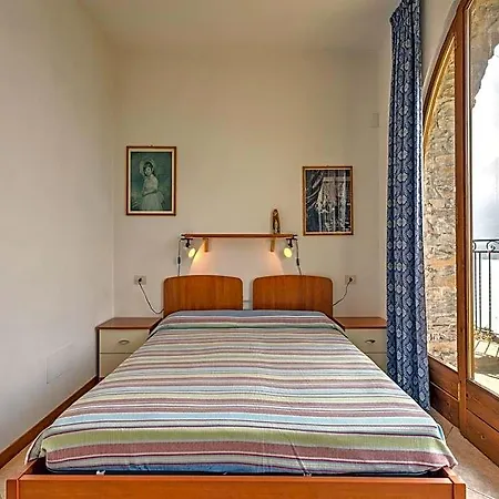 Climb, Cruise & Dine Como, Cleaning Included
