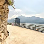 Climb, Cruise & Dine Como, Cleaning Included Apartamento *